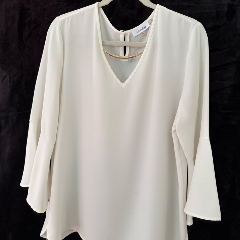 Calvin Klein Women's Elegant White Blouse